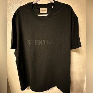 Fear of God Essentials Mens Size Medium - New with Tag